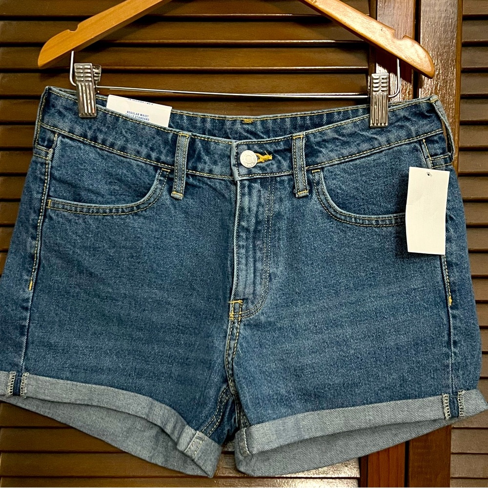 NWT H&M Blue Jean Shorts, SZ 4